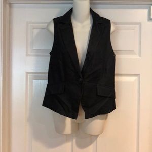 Willi Smith black lined vest